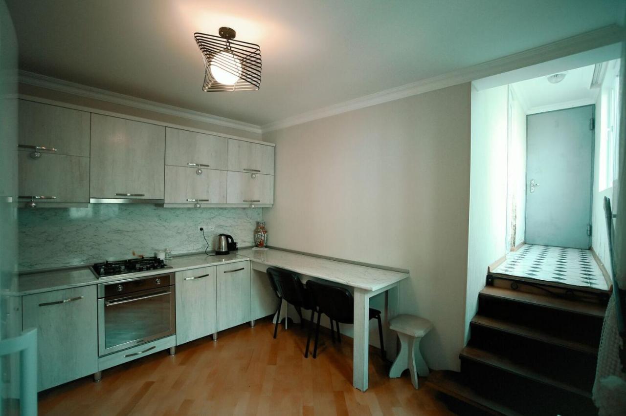 Apartment Old Kutaisi Eksteriør billede